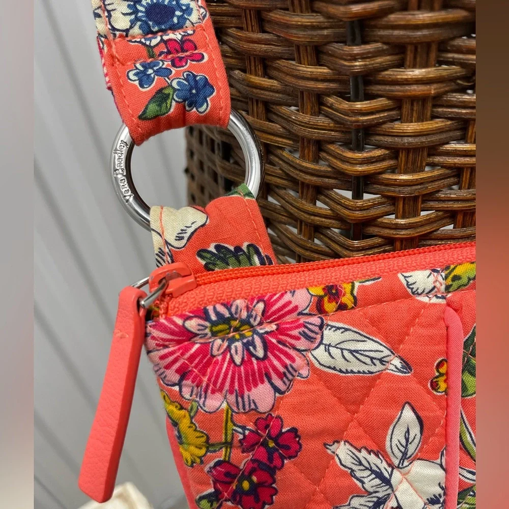 Vera Bradley Summer Crossbody Purse Peach Floral EUC Clean - Picture 8 of 11